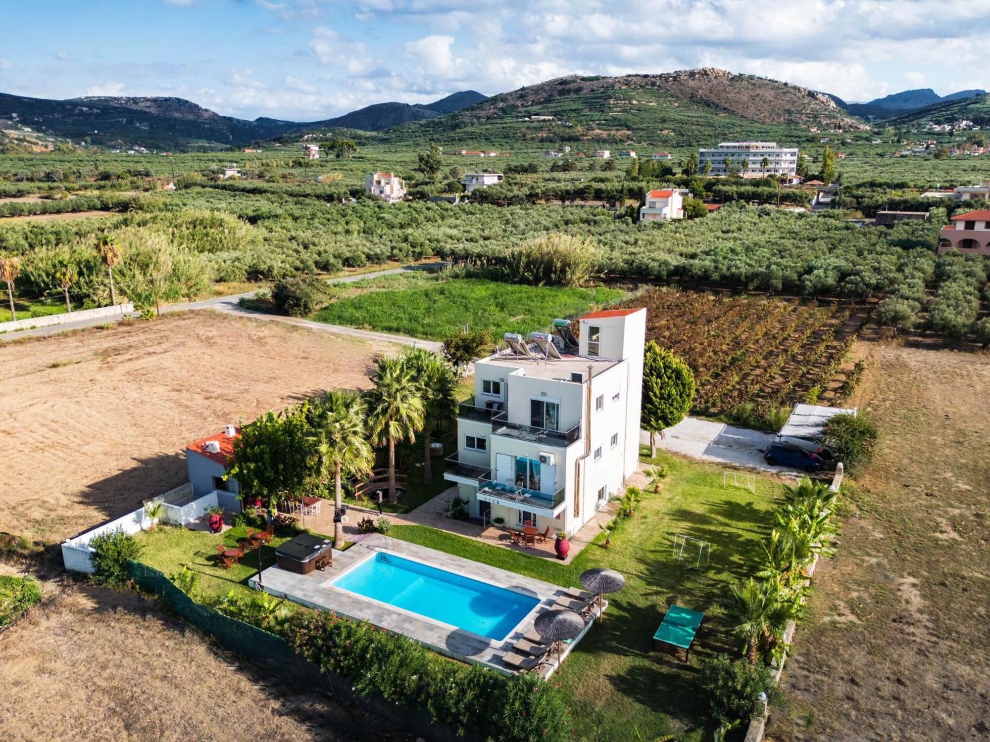 Martimi Apartments - 200M From Drapanias Beach - Pool - Hot Tub - Sauna - Bbq Киссамос Экстерьер фото